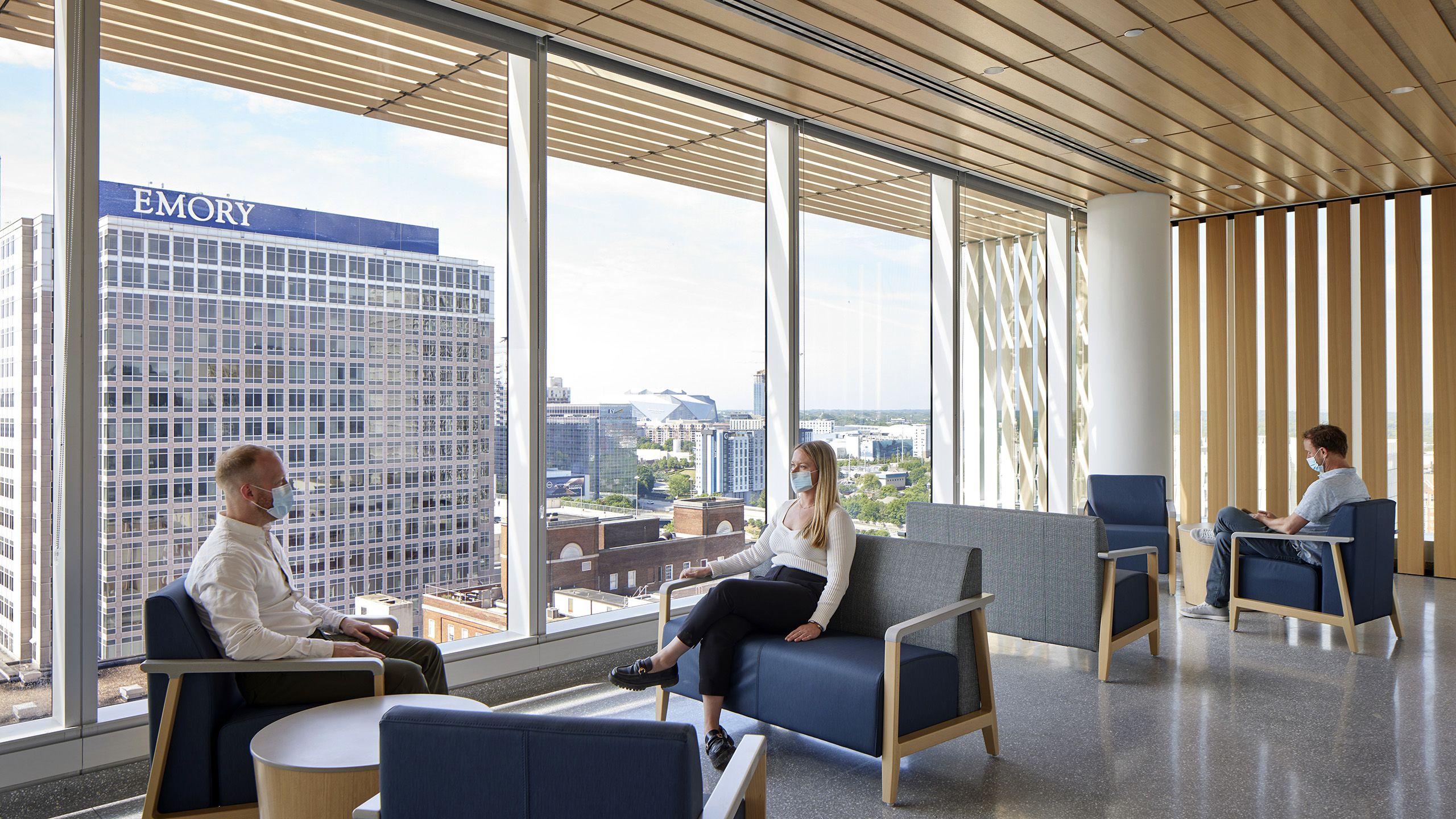 Outpatient care community lounge